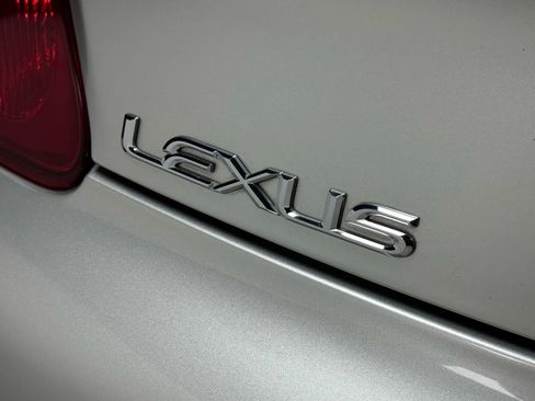 Used 2005 Lexus SC 430 Convertible image 12