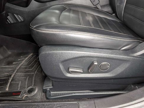 Used 2016 Ford Edge SEL w/ Equipment Group 201A AWD/4WD image 36