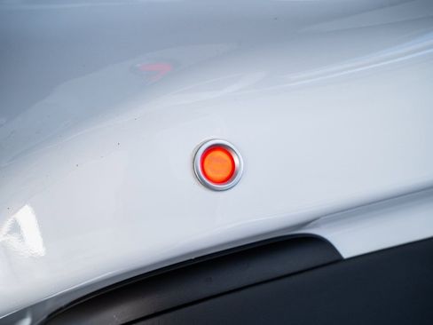 Used 2022 Tesla Model X image 55