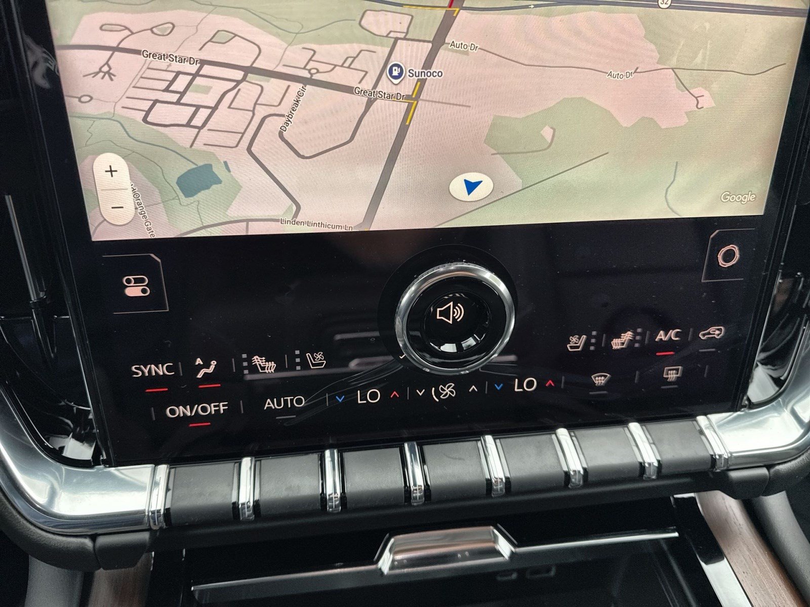 New 2026 GMC Yukon Denali w/ Denali Reserve Package AWD/4WD image 18