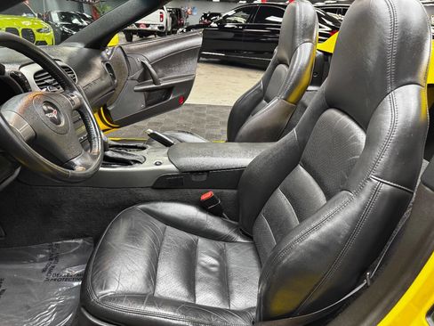 Used 2007 Chevrolet Corvette Convertible w/ Preferred Equipment Group image 42