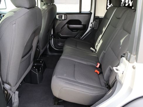 Used 2021 Jeep Wrangler Unlimited Sport image 14