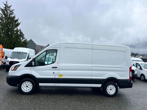 Used 2019 Ford Transit 150 148 Medium Roof image 4