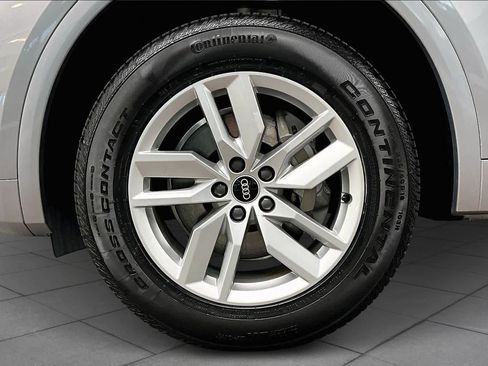 Used 2023 Audi Q5 2.0T Premium w/ Convenience Package image 10