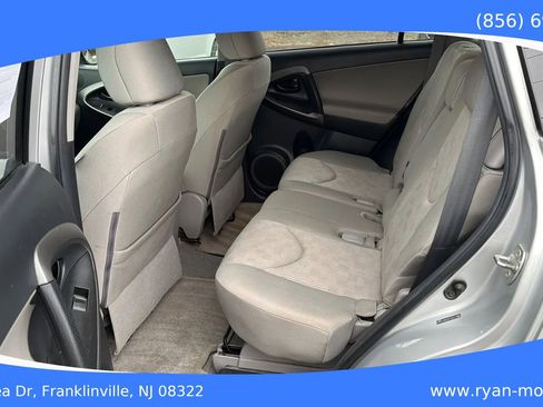 Used 2011 Toyota RAV4 4WD w/ Base L4 Extra Value Pkg image 16