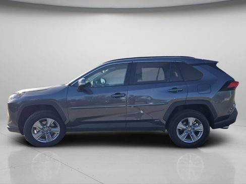 Used 2024 Toyota RAV4 LE AWD/4WD image 19