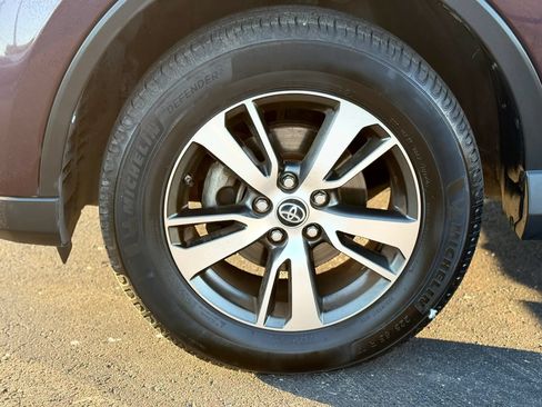 Used 2017 Toyota RAV4 XLE FWD image 47