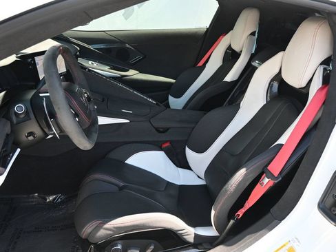 Used 2023 Chevrolet Corvette Stingray Premium Cpe w/ Z51 Performance Package RWD image 19