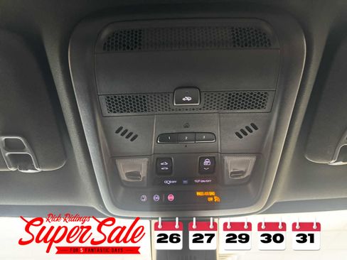 Used 2020 Cadillac XT5 Premium Luxury image 30