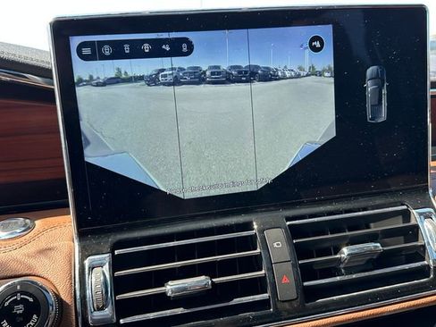 Used 2022 Lincoln Navigator Reserve image 37