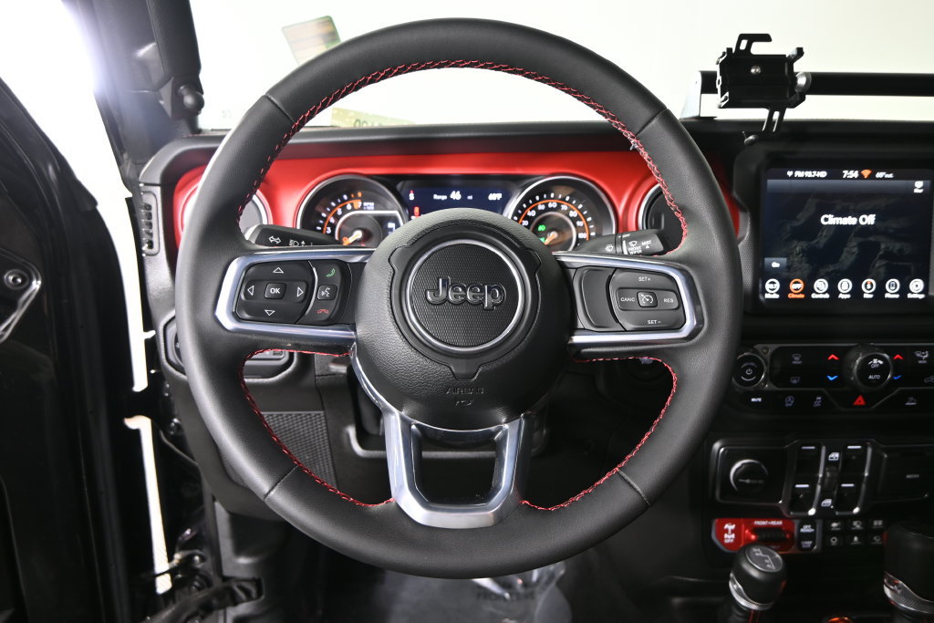 Used 2023 Jeep Gladiator Rubicon AWD/4WD image 36
