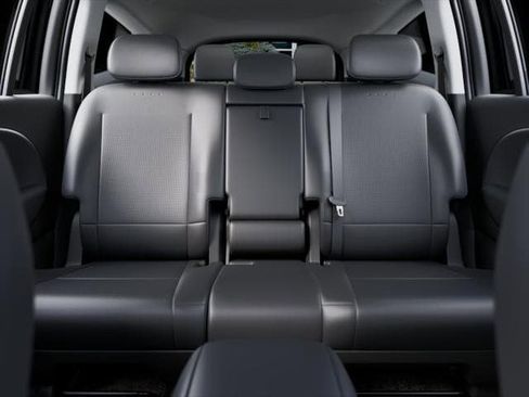 New 2026 Hyundai Ioniq 9 SEL image 12