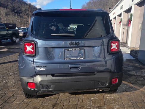 Used 2022 Jeep Renegade Altitude w/ Convenience Group image 3