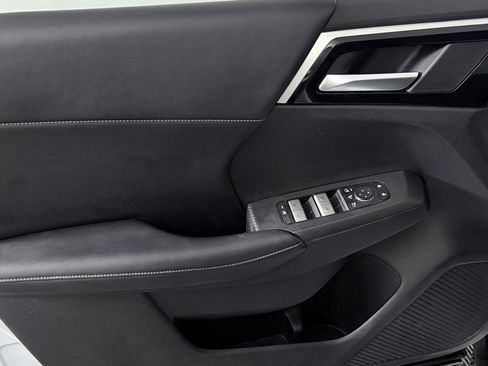 Used 2023 Mitsubishi Outlander ES AWD/4WD image 10
