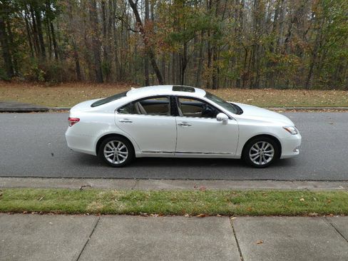 Used 2010 Lexus ES 350 Sedan image 32