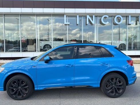 Used 2021 Audi Q3 2.0T Premium Plus w/ Premium Plus Package image 2