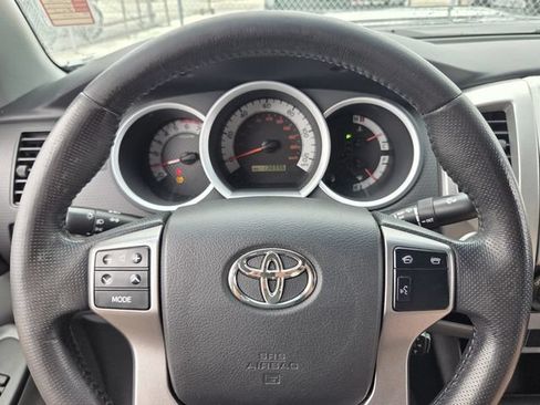 Used 2012 Toyota Tacoma 4x4 Double Cab w/ TRD Sport Pkg image 25