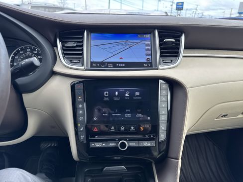Used 2019 INFINITI QX50 Essential w/ Sensory Package image 18