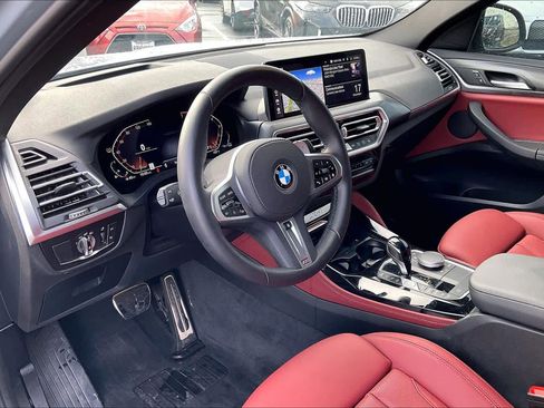 Used 2025 BMW X4 xDrive30i w/ Premium Package image 14