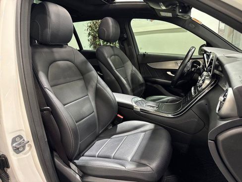 Used 2020 Mercedes-Benz GLC 300 4MATIC image 56