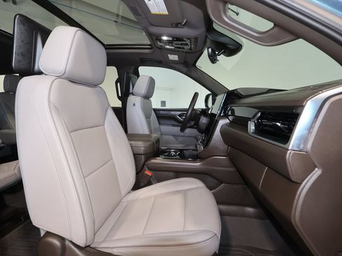 Certified 2026 GMC Yukon Elevation w/ Elevation Premium Package AWD/4WD image 30