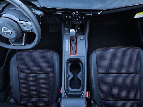 New 2026 Nissan Kicks SR image 16