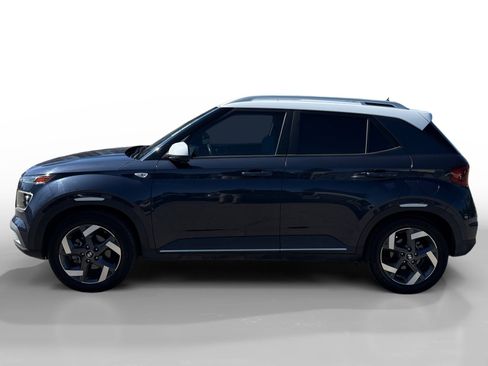 Certified 2023 Hyundai Venue Limited FWD image 2