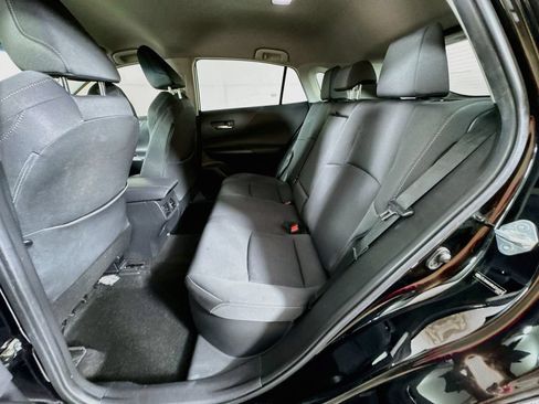 Used 2021 Toyota Venza LE w/ Carpet Mat Package (TMS) AWD/4WD image 28
