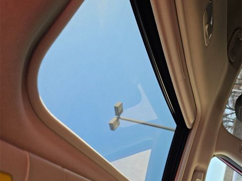 Used 2024 Subaru Crosstrek 2.0i Premium image 23