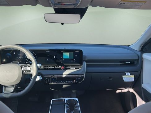 Certified 2025 Hyundai Ioniq 5 SE image 20