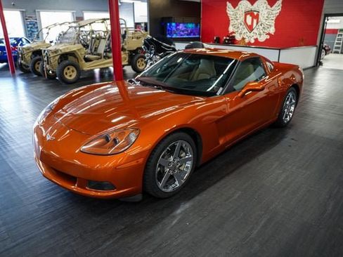 Used 2008 Chevrolet Corvette Coupe w/ Preferred Equipment Group RWD image 2