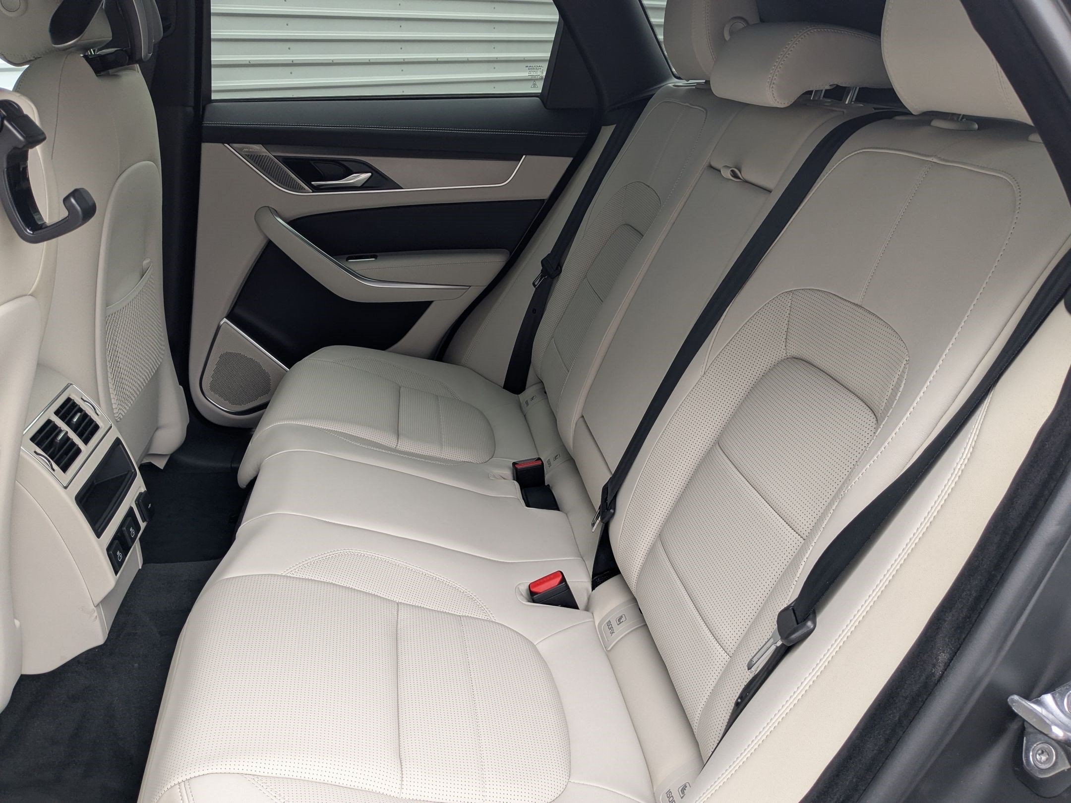 New 2026 Jaguar F-PACE R-Dynamic S AWD/4WD image 29