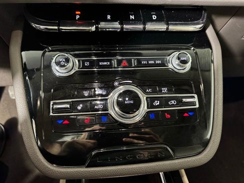 Certified 2022 Lincoln Corsair Reserve w/ Equipment Group 201A image 38