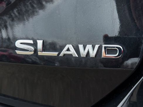 Used 2020 Nissan Rogue SL image 11