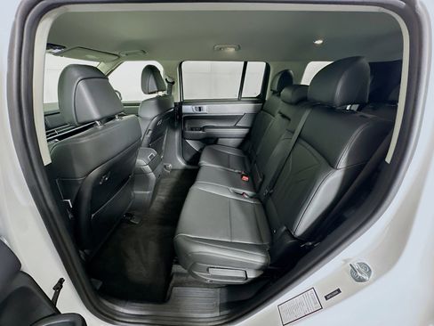 Used 2025 Hyundai Santa Fe SEL image 28