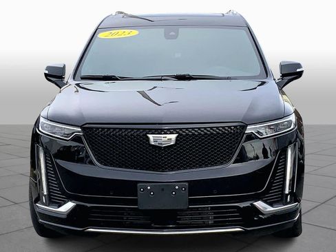 Used 2023 Cadillac XT6 Premium Luxury w/ Technology Package image 3