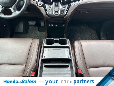 Used 2025 Honda Odyssey Touring image 17