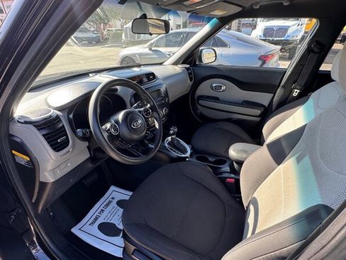 Used 2015 Kia Soul FWD image 3
