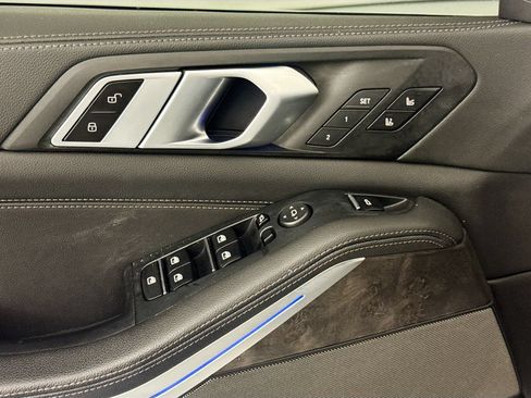 Used 2021 BMW X5 sDrive40i w/ M Sport Package RWD image 18