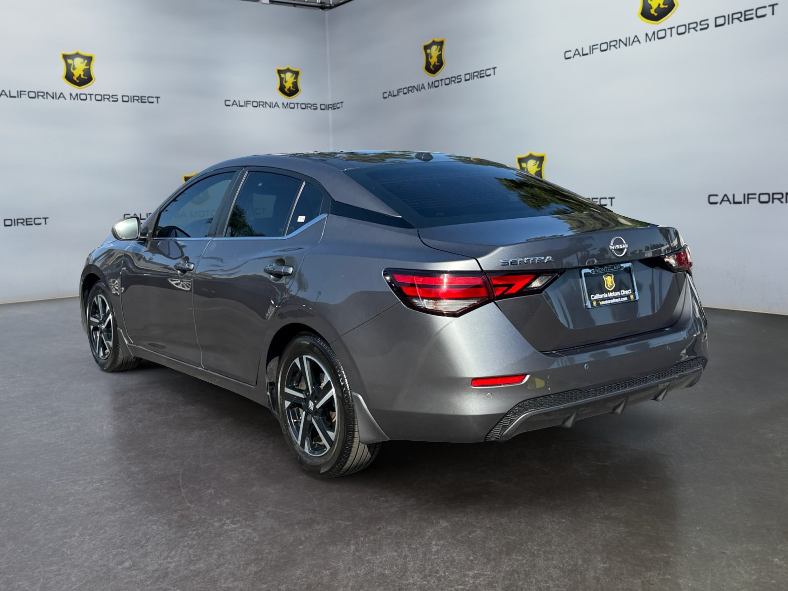 Used 2025 Nissan Sentra SV w/ All-Weather Package FWD image 3