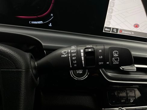 Used 2025 Kia Seltos S image 36