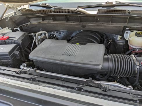 Used 2024 GMC Sierra 1500 SLT RWD image 10