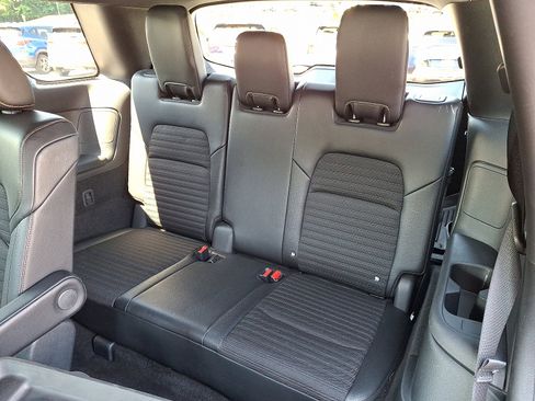 Used 2024 Nissan Pathfinder Rock Creek AWD/4WD image 10