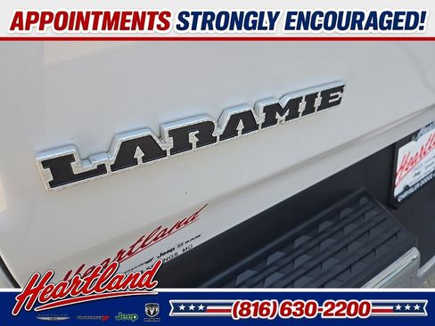 Used 2019 RAM 1500 Laramie AWD/4WD image 22