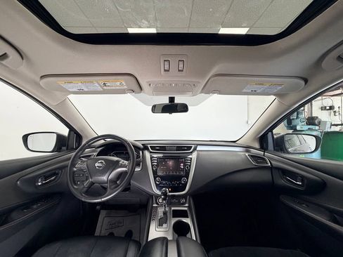 Used 2019 Nissan Murano SV AWD/4WD image 9