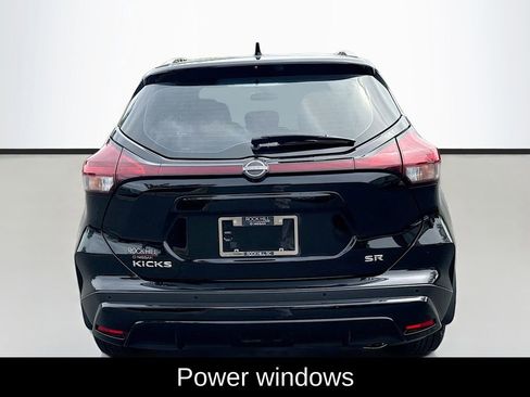 Certified 2023 Nissan Kicks SR w/ SR Premium Package FWD image 6