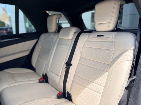 Used 2016 Mercedes-Benz GLE 63 AMG 4MATIC image 15