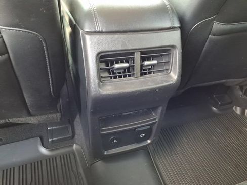 Used 2024 Ford Edge SEL w/ Convenience Package AWD/4WD image 11