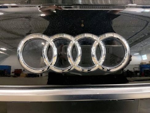 Certified 2023 Audi Q5 2.0T Premium w/ Convenience Package AWD/4WD image 8