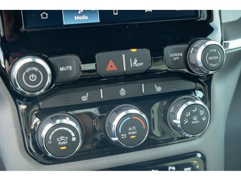 Used 2025 RAM 1500 Big Horn AWD/4WD image 27